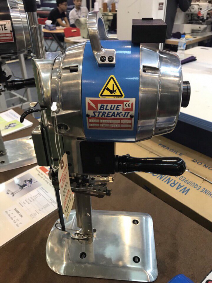 Máy cắt vải đứng 8 inch Eastman CZD-3 (750W) 2