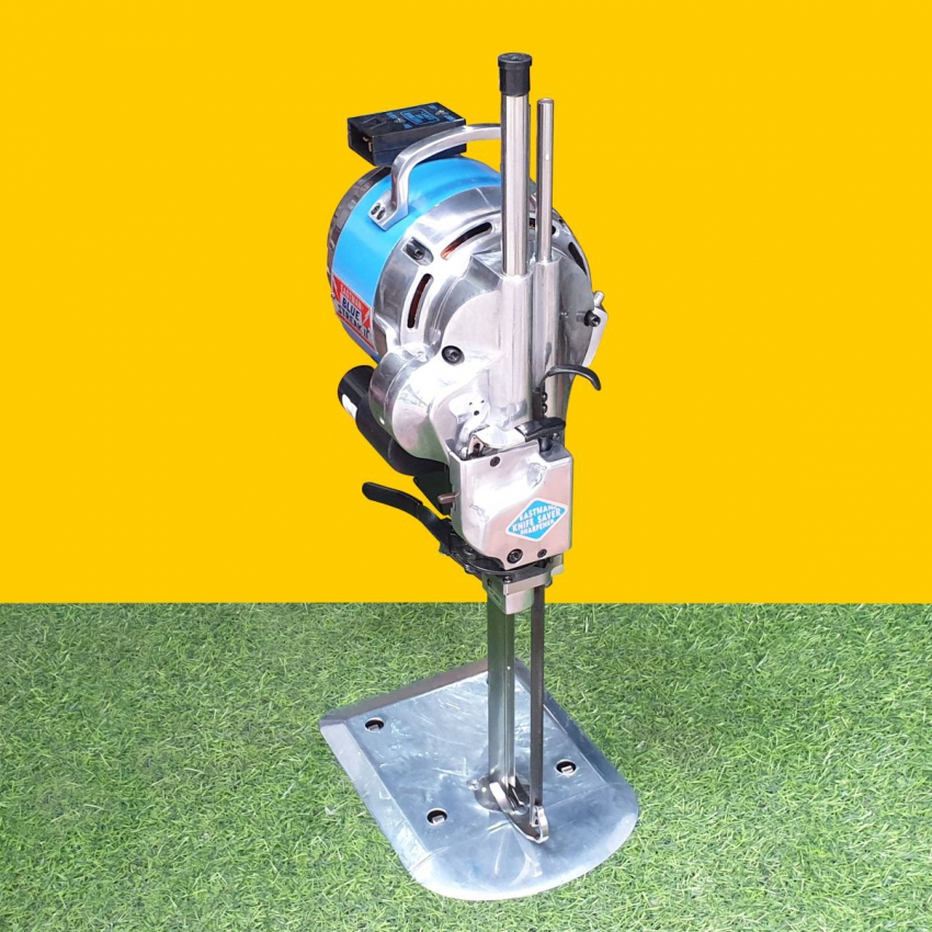 Máy cắt vải đứng cầm tay DBK 629X 3