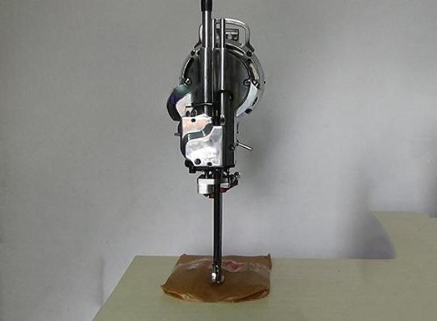 Máy cắt vải đứng Yamafuji AM7512 0