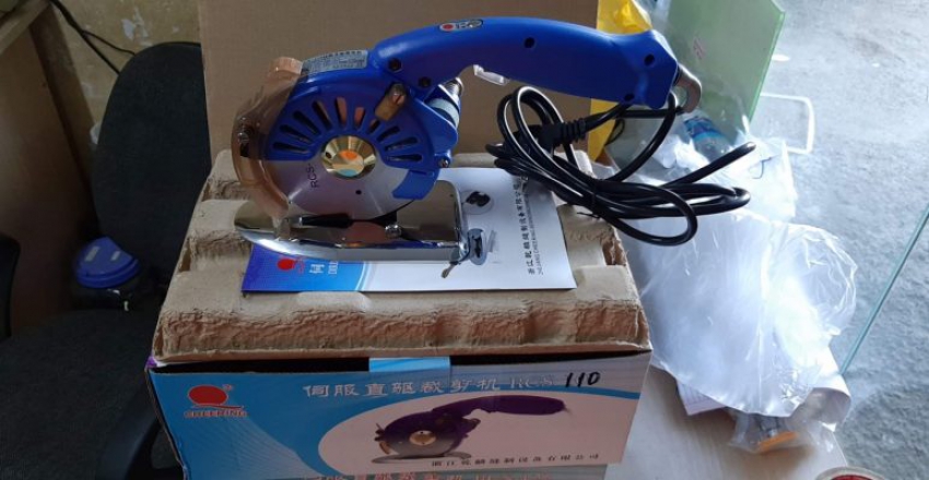 Máy cắt vải liền trục cỡ 100 1