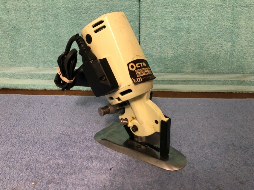 Máy cắt vải tầm tay Octa RS-100 0