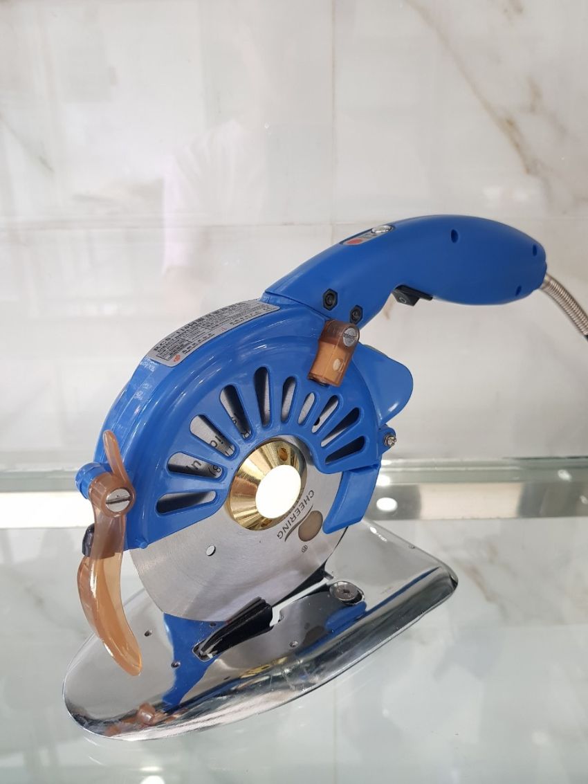 Máy cắt vải Tian Hong SRC-110 2