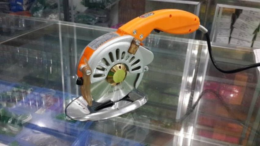 Máy cắt vải Tian Hong SRC-125 4