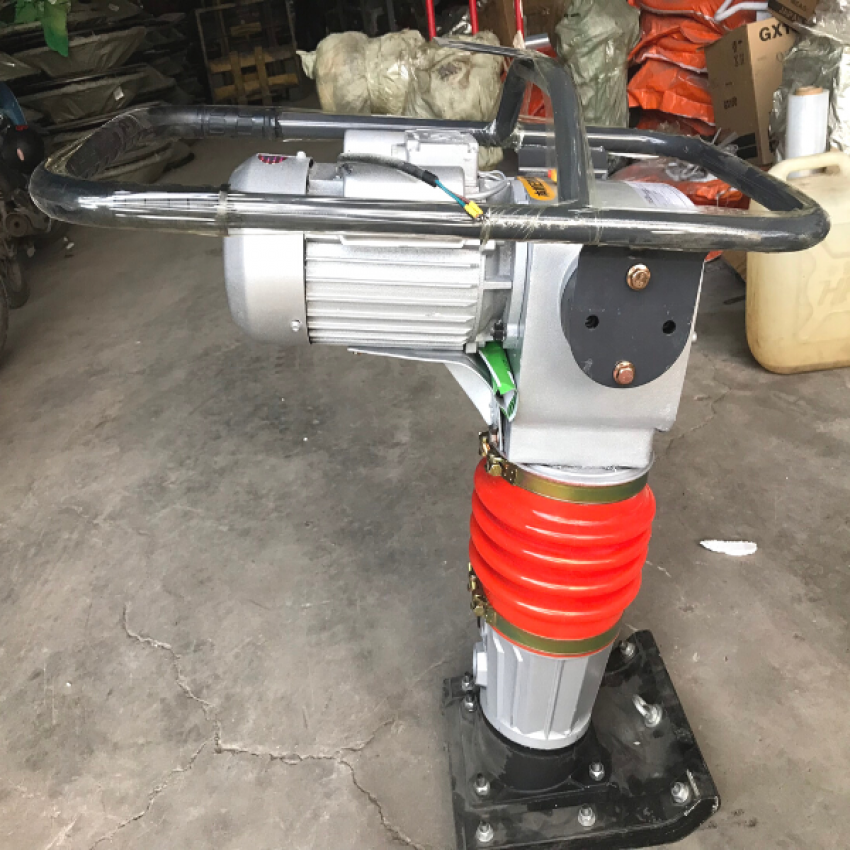 Máy đầm cóc chạy điện Rakuda RM125E 220V 1