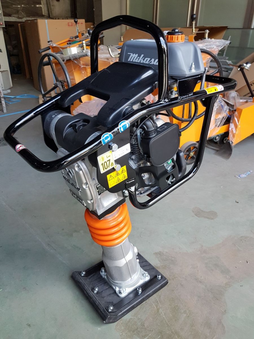 Máy đầm cóc Mikasa MT77 0