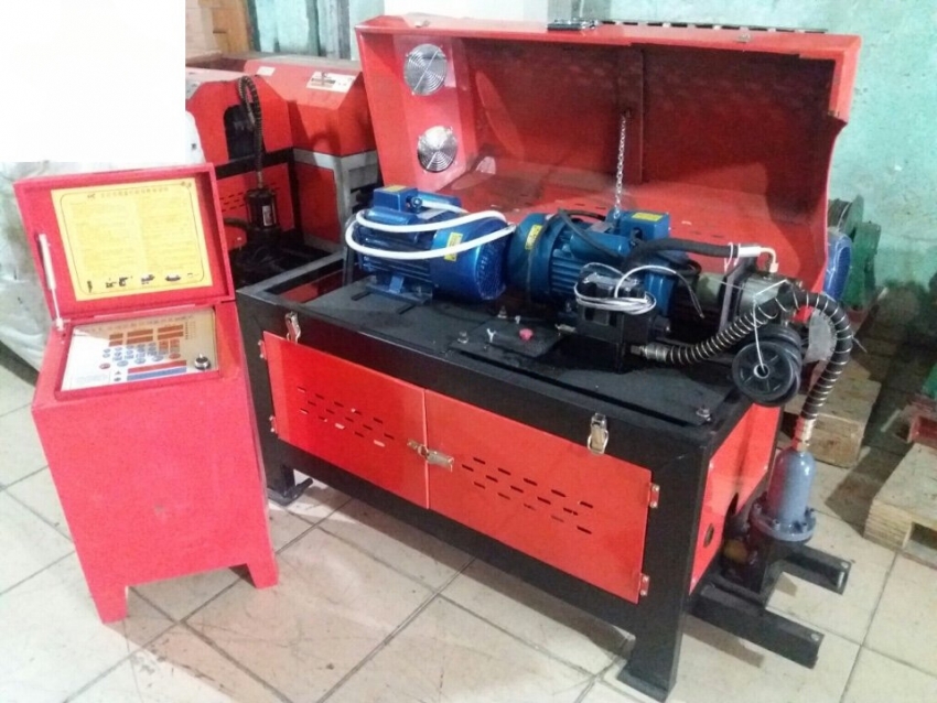 Máy duỗi cắt sắt tự động GT4-10/220V 0