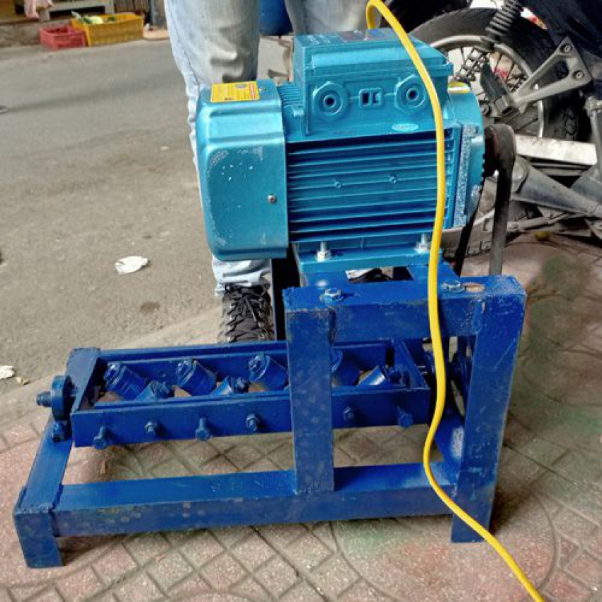 Máy duỗi sắt DBK DS-01 3HP 5