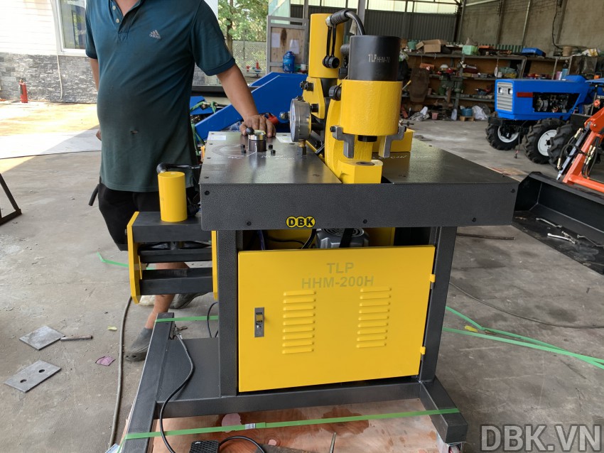 Máy gia công thanh cái đồng 3 trong 1 TLP HHM-200H 3