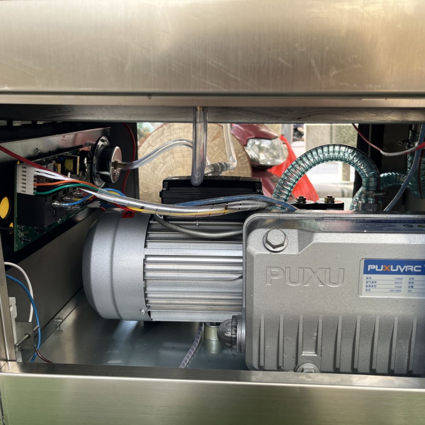 Đánh giá chi tiết máy hút chân không để bàn DZ-4002F 1
