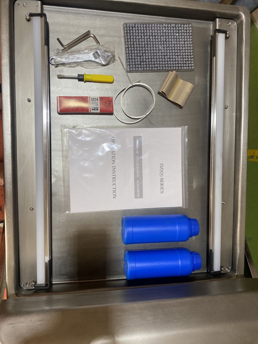 Thông số kỹ thuật máy hút chân không DZ-600/2SB New (Inox 304)