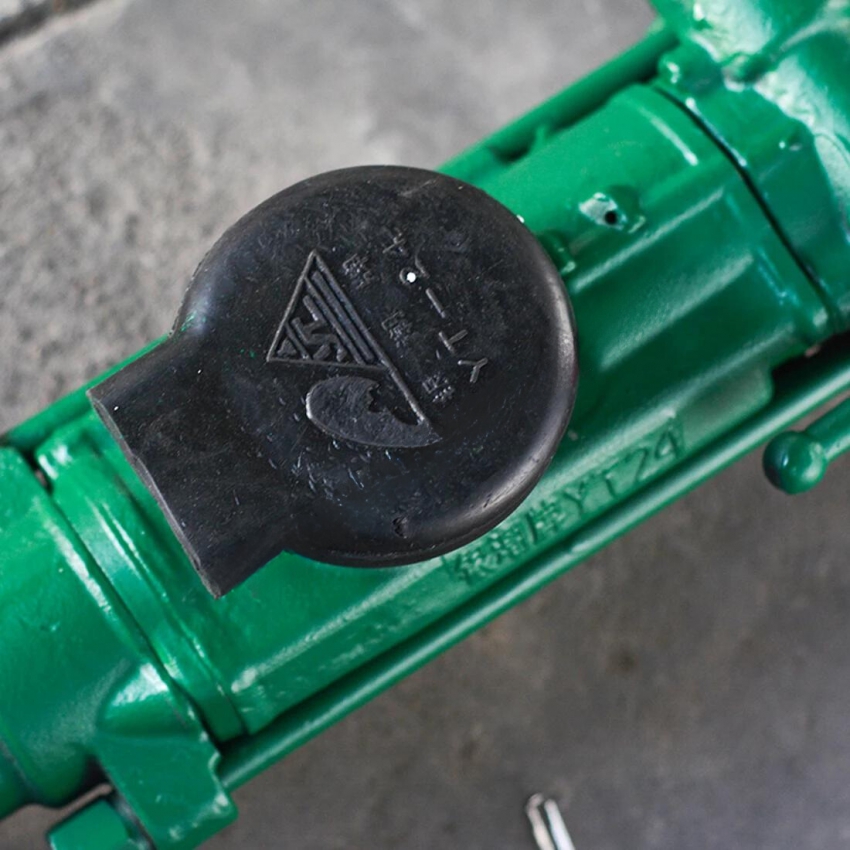 Máy khoan đá YT24 5