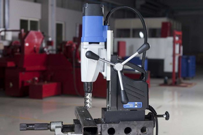 Máy khoan từ BDS MABassic400 (1050W, 12-35mm) 2