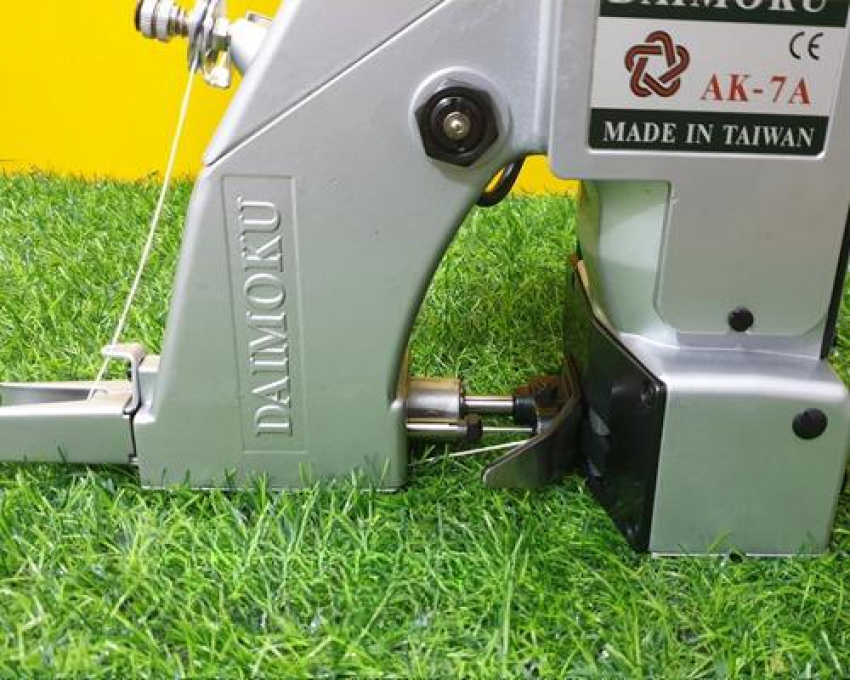 Máy may bao 1 kim 1 chỉ DAIMOKU AK7A 3