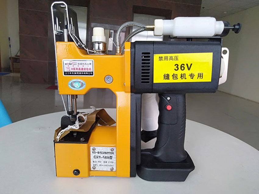 Máy khâu bao chạy pin DBK GK9-58A 1