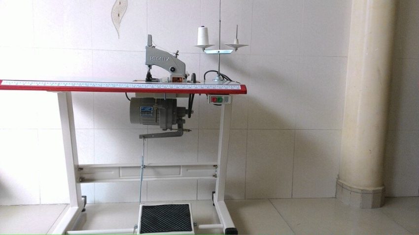 Máy may bao để bàn 1 kim 1 chỉ Megatex 0