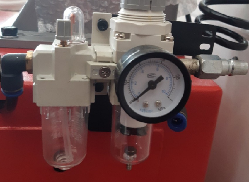 Máy tháo vỏ xe tay ga, ô tô DBK LP-810 3