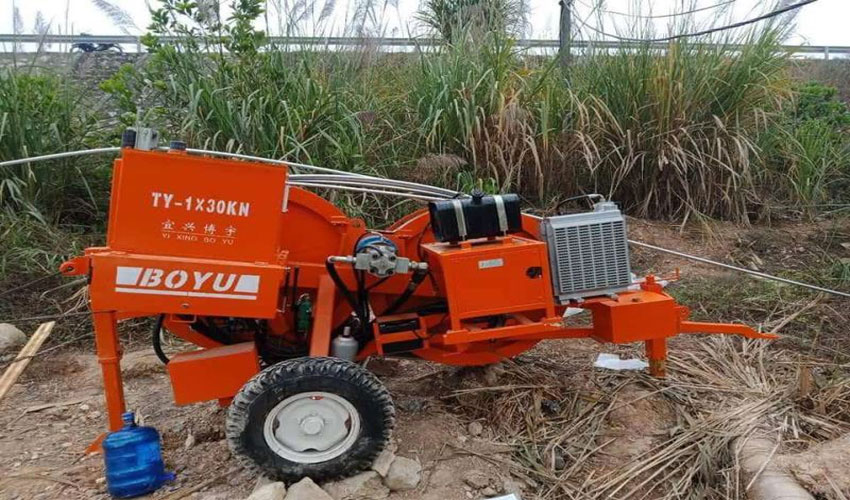 Máy tời kéo cáp điện 4