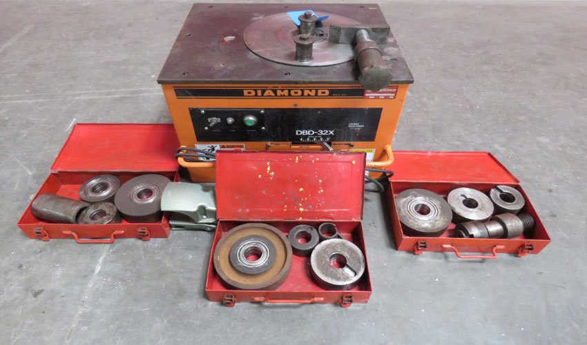 Máy uốn sắt bán tự động 32mm Diamond DBD-32X 2