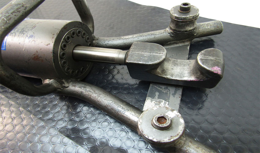 Máy uốn sắt cầm tay 32mm Ogura HBB-32HPW 3