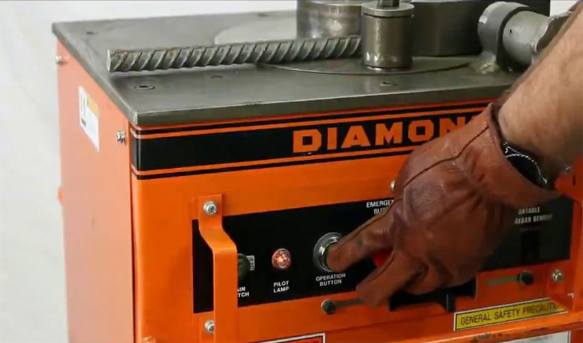 Máy uốn sắt bán tự động 25mm Diamond DBD-25X 1