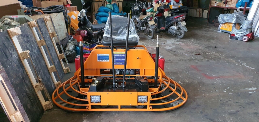 Máy xoa nền bê tông đôi DBK Honda GX690 0