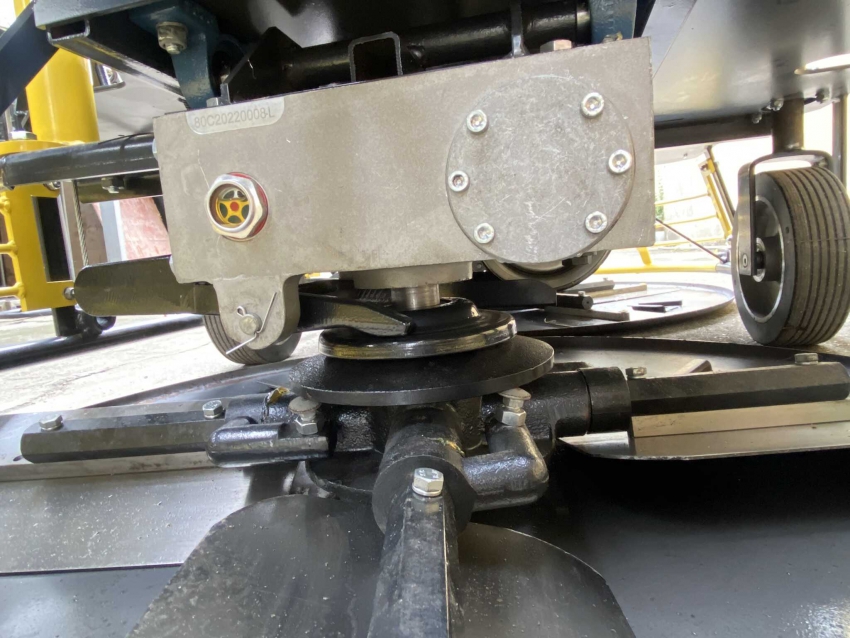 Máy xoa nền bê tông đôi Dynamic QUM-80 3