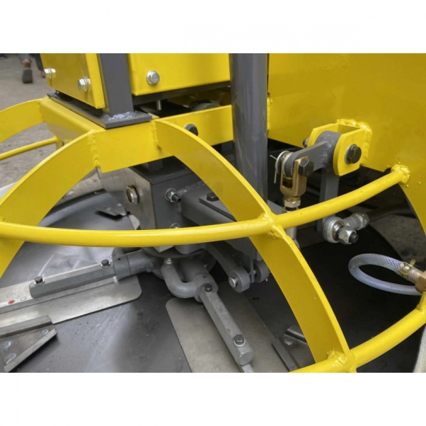 Máy xoa nền đôi Rakuda Honda GX690 (24HP) 2