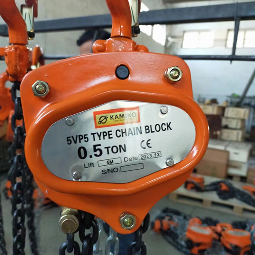 Pa lăng xích kéo tay 0.5 Tấn 5m Kamiko 5VP5 0