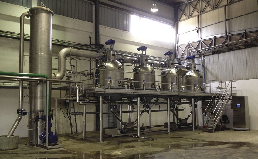 Thiết bị cô đặc chân không 4