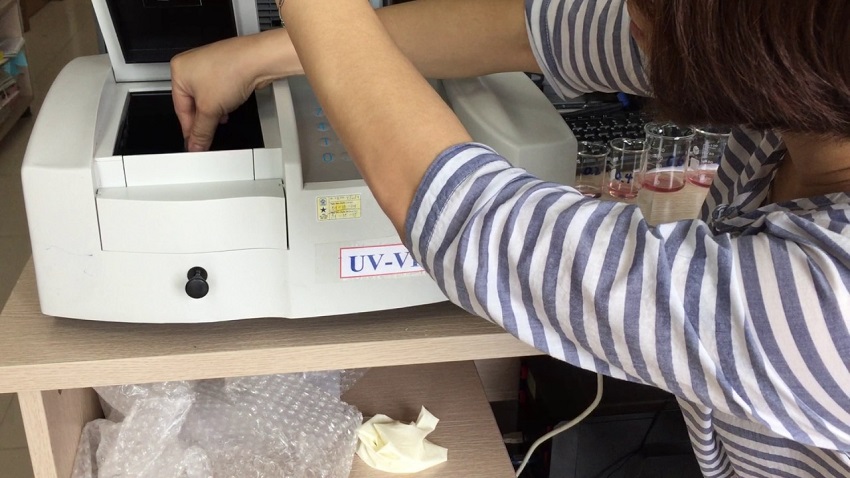 cách sử dụng máy quang phổ uv vis