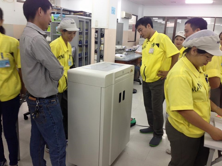 Máy hủy tài liệu 2