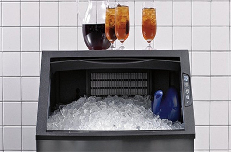 Máy làm đá viên 6