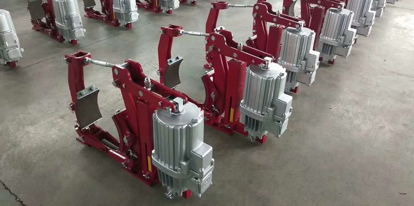 hệ thống phanh thủy lực