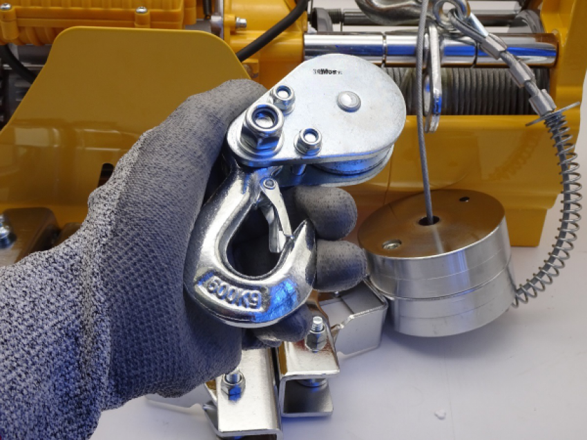 Tời điện 400kg Yonsky BLDN-YT-STL200/400H 2