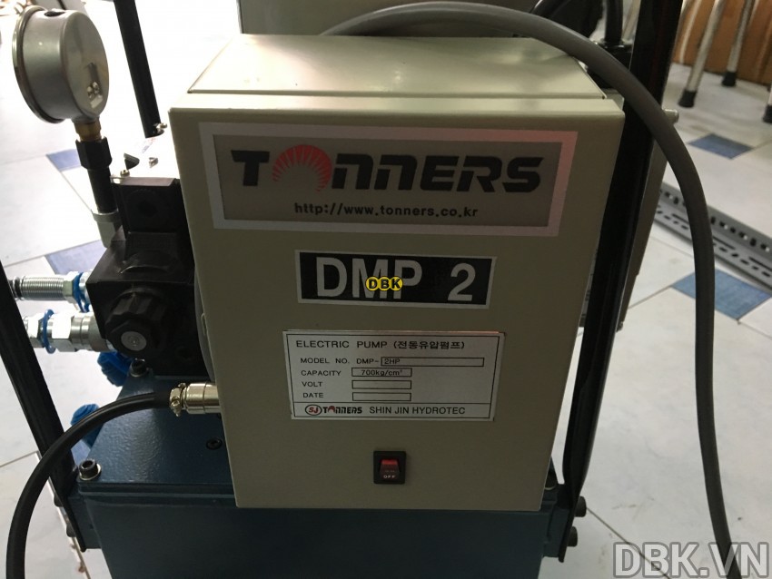 Bơm điện thủy lực 25 lít TONNERS DMP-2 7