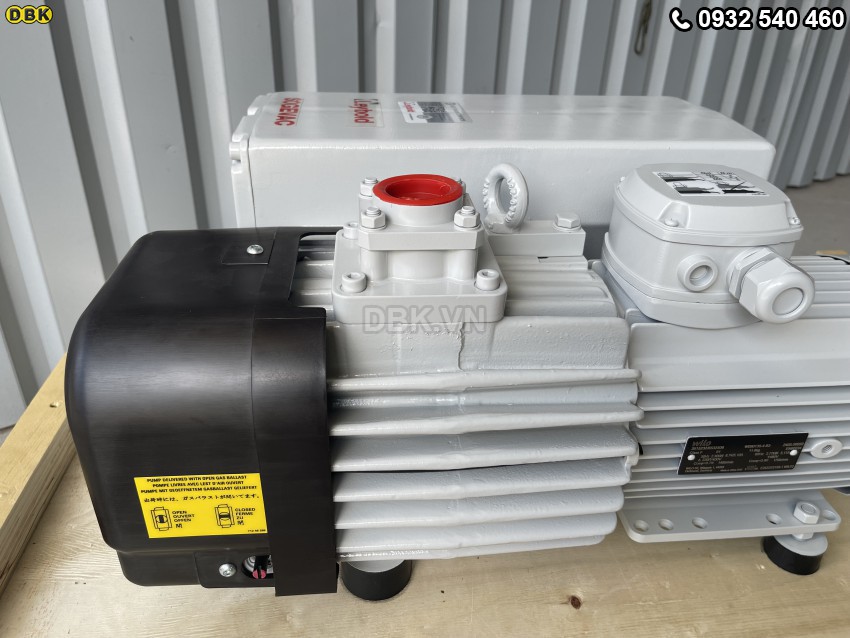 Bơm hút chân không LEYBOLD SOGEVAC SV100B 7