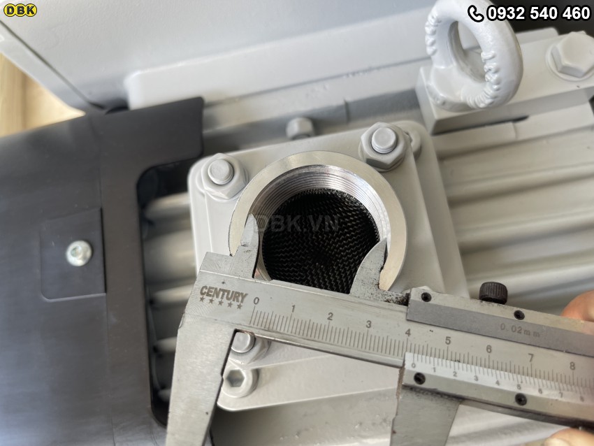 Bơm hút chân không LEYBOLD SOGEVAC SV100B 8