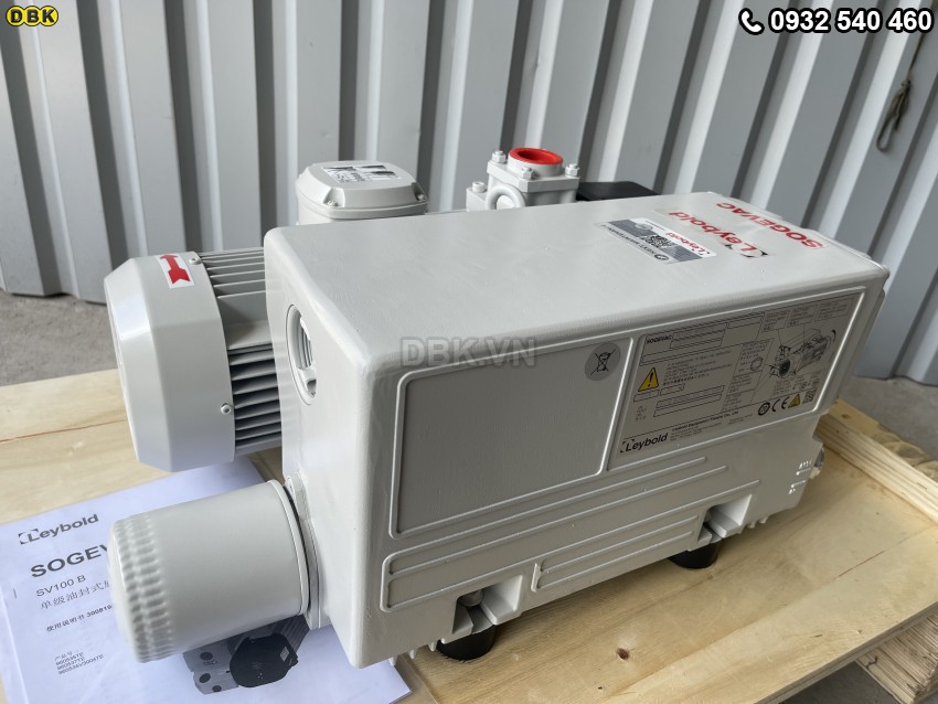 Bơm hút chân không LEYBOLD SOGEVAC SV100B 10