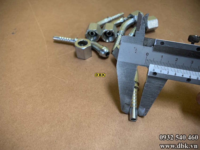 Đầu cút cong 45 độ 1/4 inch R2AT S19 M14 Liên Xô Lồi 4