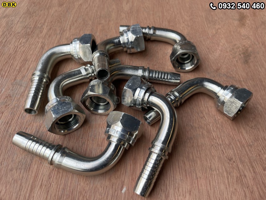 Đầu cút cong 90 dộ 5/8 inch R12 S36 M27 Nhật lồi 1