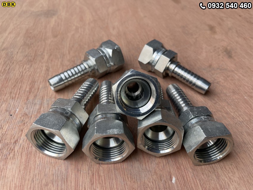 Đầu cút thẳng 2 giác 3/4 inch R12 S41 M34 Nhật lõm 1