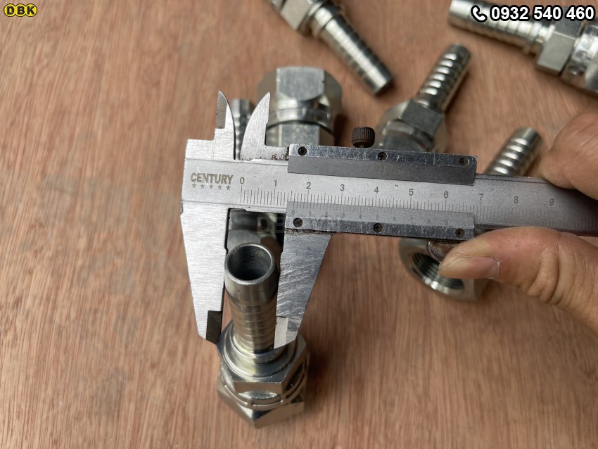 Đầu cút thẳng 2 giác 5/8 inch R12 S36 M27 Nhật lồi 5