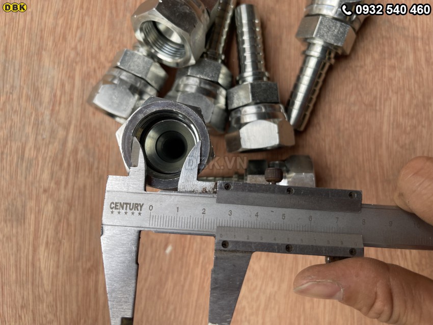 Đầu cút thẳng 2 giác 5/8 inch R12 S36 M27 Nhật lõm 3
