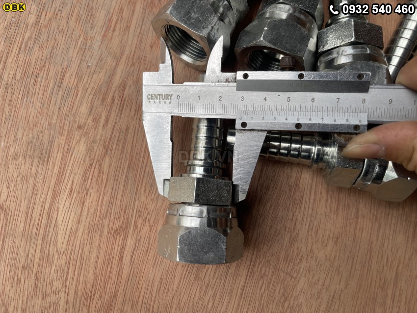 Đầu cút thẳng 2 giác 5/8 inch R12 S36 M27 Nhật lõm 4