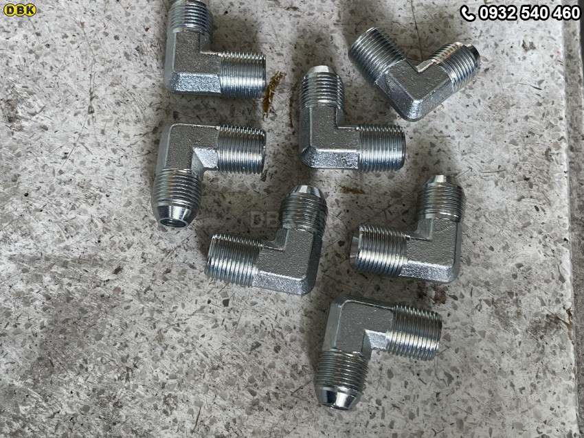 Góc vuông Nhật 17 lồi côn 1