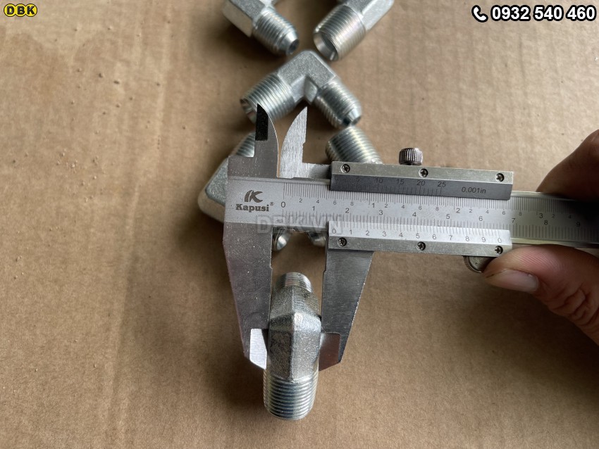 Góc vuông số 6x17 côn 4