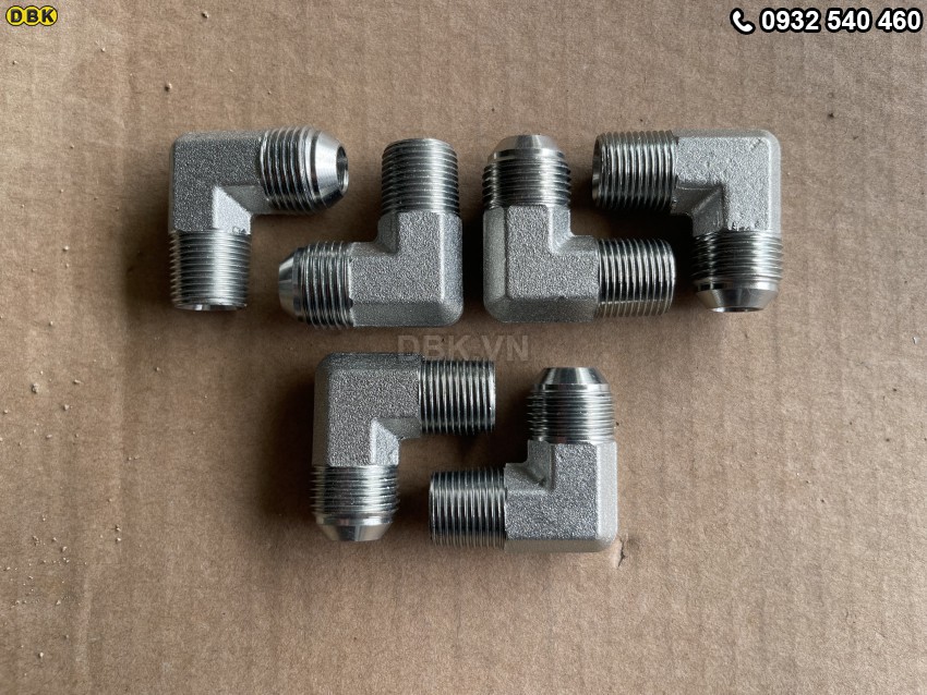 Góc vuông số 8x17 côn 1