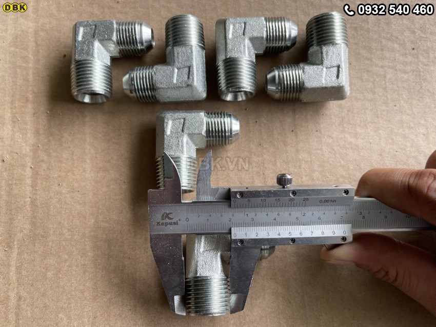 Góc vuông số 8x21 côn 2