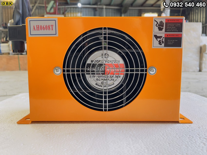 Két làm mát giải nhiệt dầu thủy lực AH0608T - 220V 1