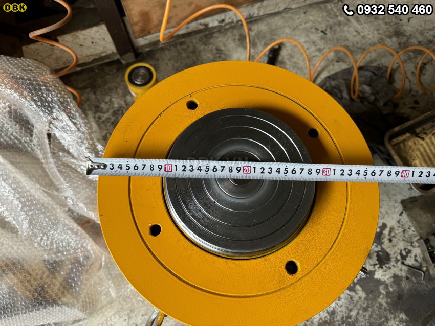 Kích thủy lực 2 chiều 400 tấn 300mm TLP HHYG-400300S 2